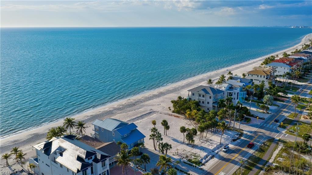 BONITA BEACH - Land