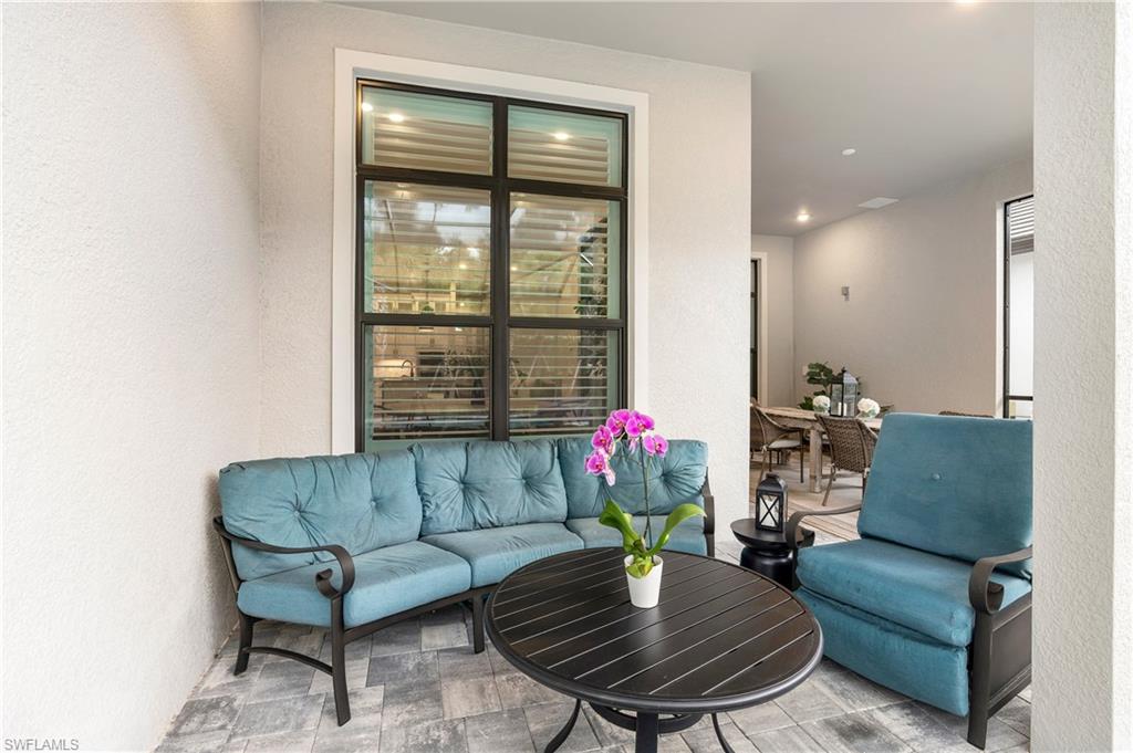 CAYMAS - Residential Lease