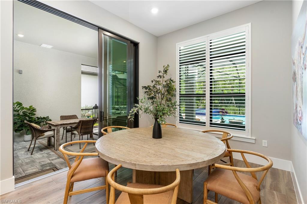CAYMAS - Residential Lease