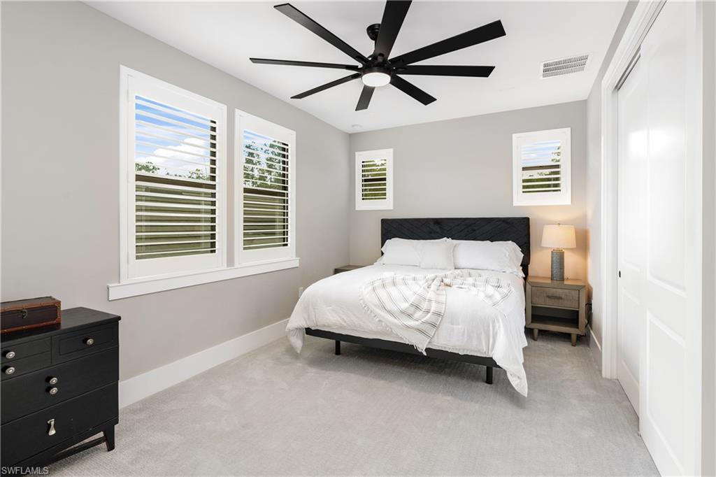 CAYMAS - Residential Lease