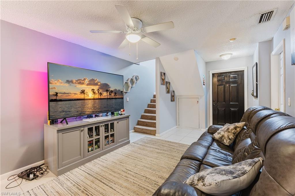 SAN CARLOS PARK - Residential Income