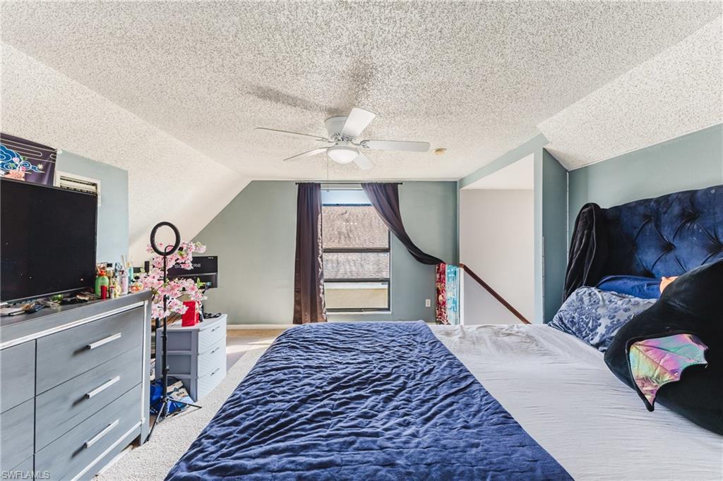 SAN CARLOS PARK - Residential Income