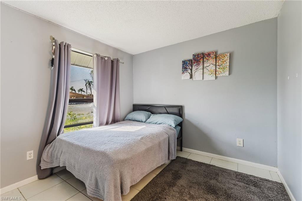 SAN CARLOS PARK - Residential Income