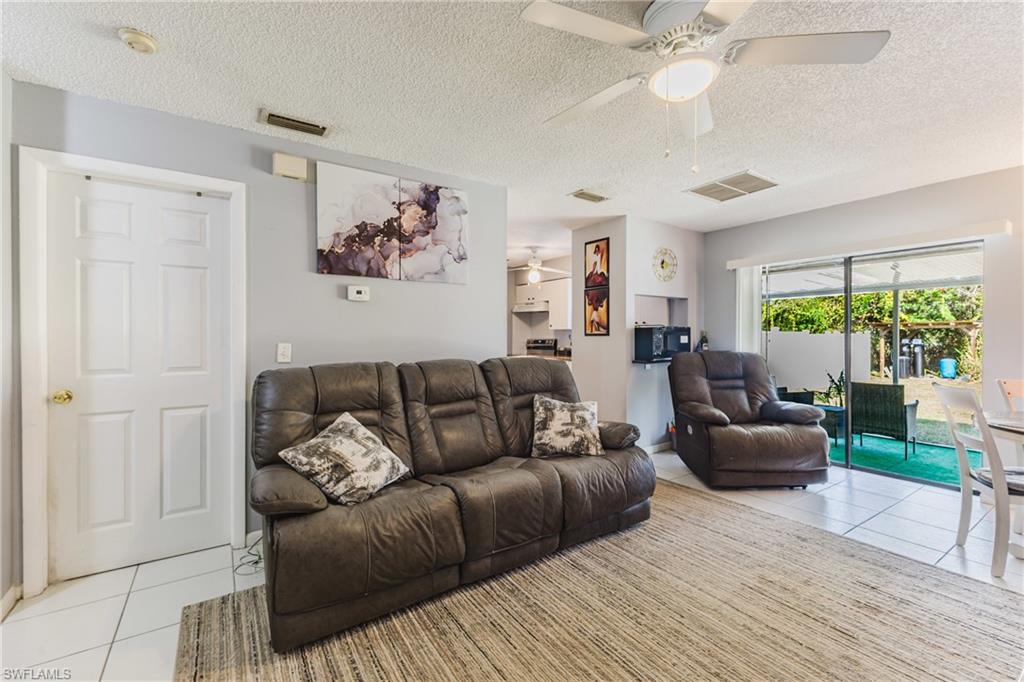 SAN CARLOS PARK - Residential Income