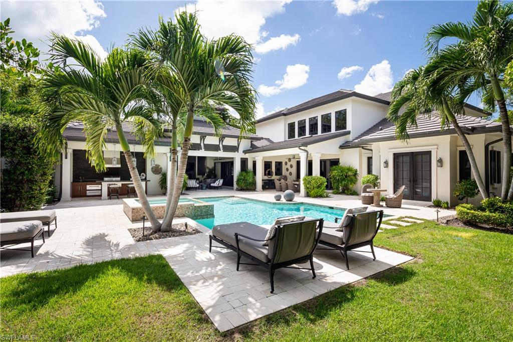MOORINGS - Residential