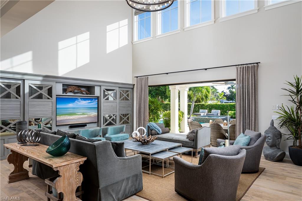 MOORINGS - Residential