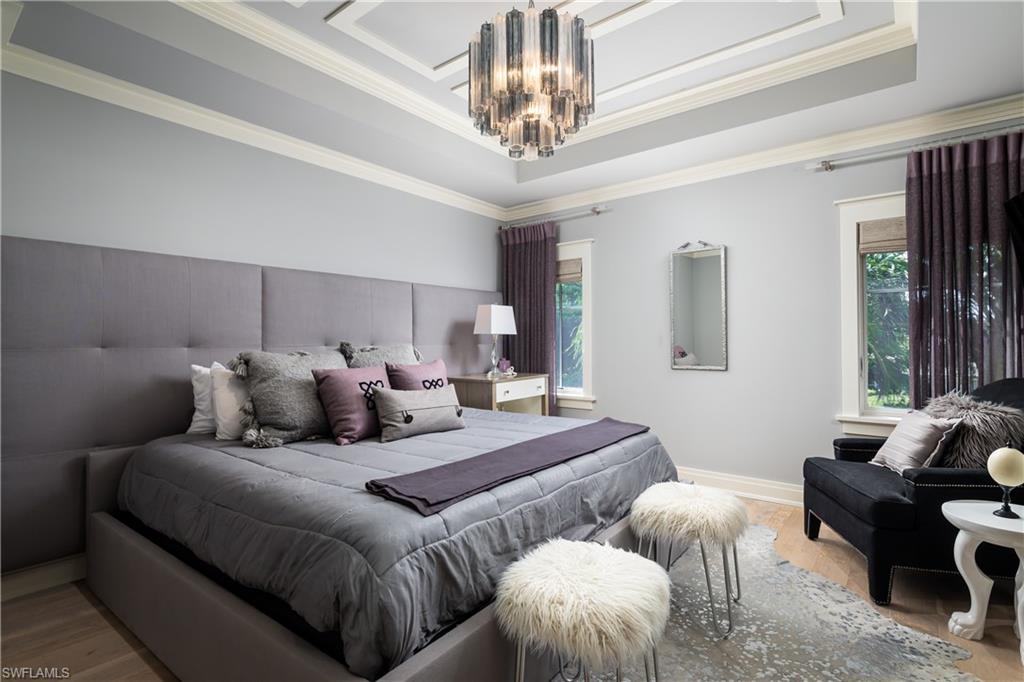 MOORINGS - Residential
