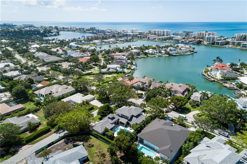 MOORINGS - Residential