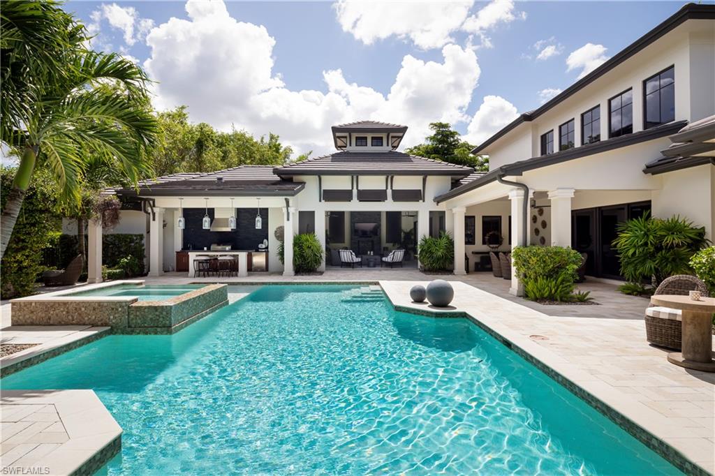 MOORINGS - Residential