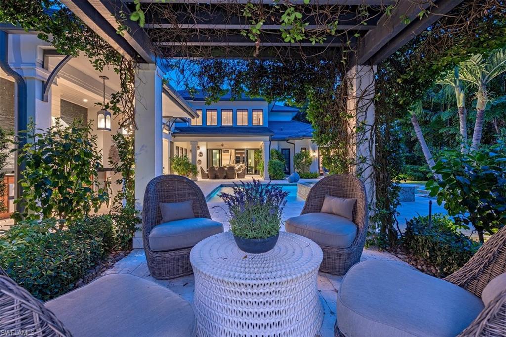 MOORINGS - Residential