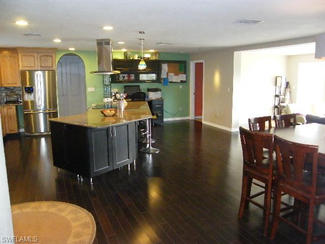 ISLAND PARK - Residential