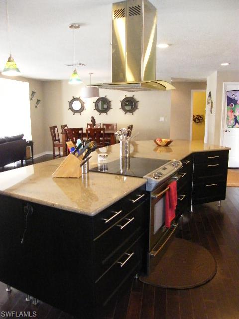 ISLAND PARK - Residential