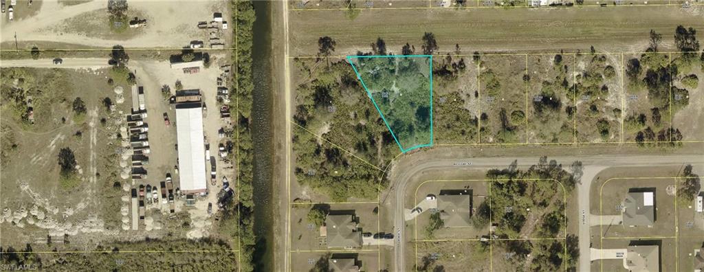 LEHIGH ACRES - Land