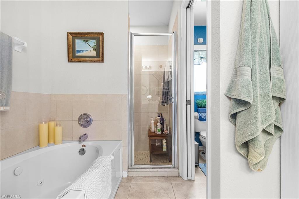 CHARLOTTE SHORES - Residential