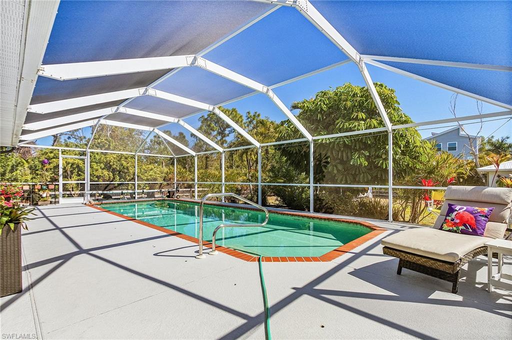 CHARLOTTE SHORES - Residential