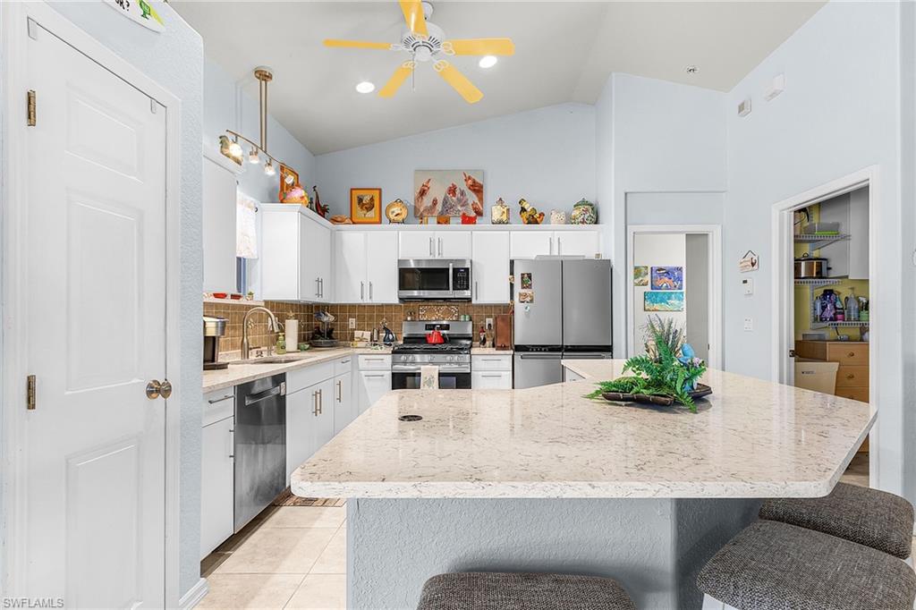 CHARLOTTE SHORES - Residential