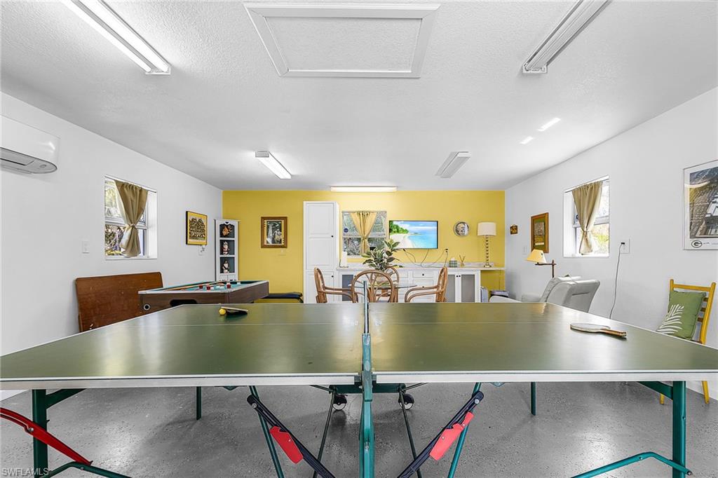 CHARLOTTE SHORES - Residential