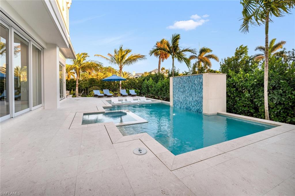 OLDE NAPLES - Residential
