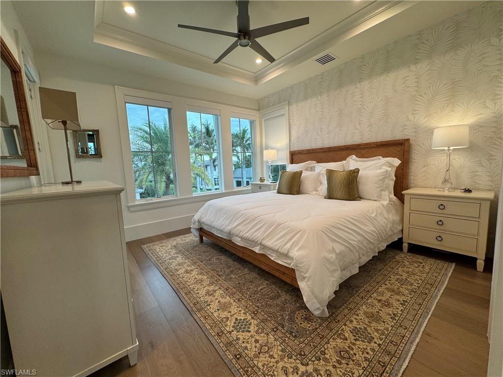 OLDE NAPLES - Residential