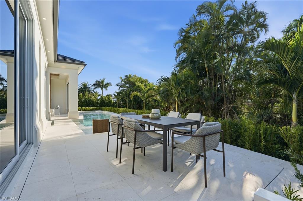 PARK SHORE - Residential