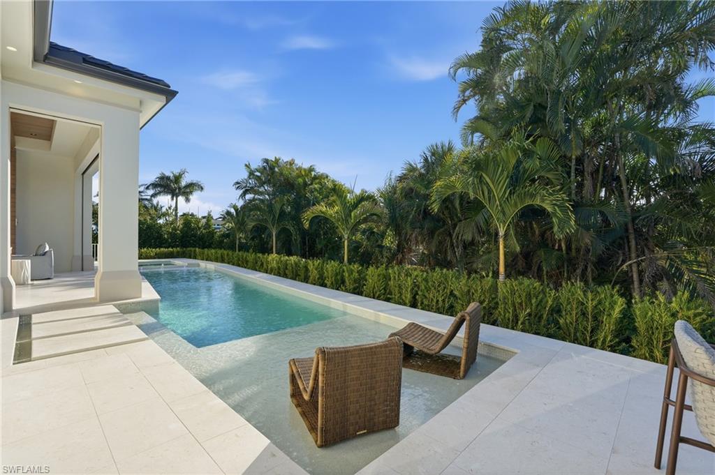 PARK SHORE - Residential