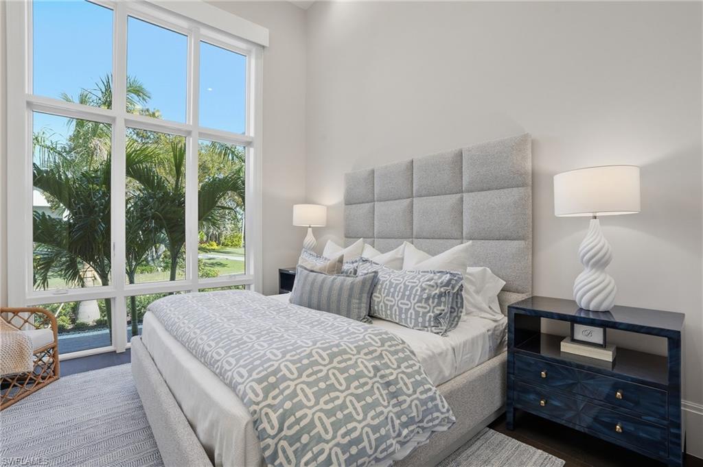 PARK SHORE - Residential