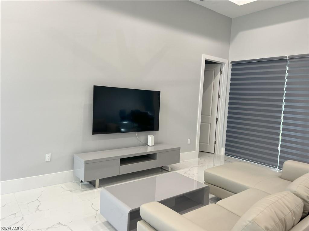 GOLDEN GATE ESTATES - Residential Lease