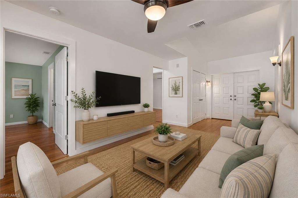LAKEWOOD VILLAS - Residential