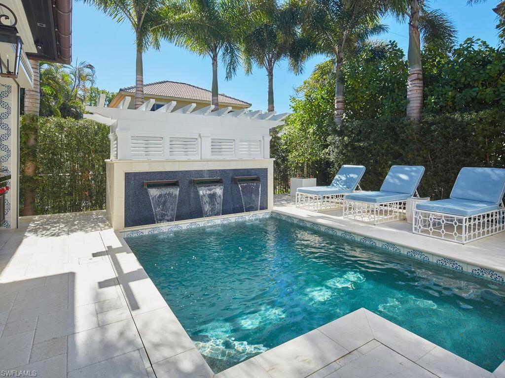 OLDE NAPLES - Residential