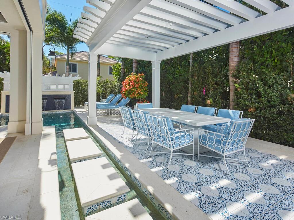 OLDE NAPLES - Residential