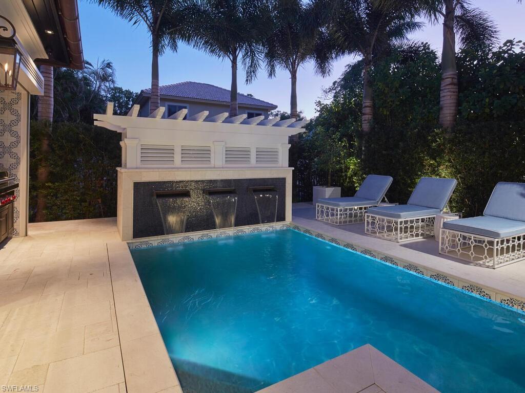 OLDE NAPLES - Residential