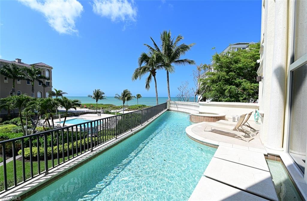 BAREFOOT BEACH - Residential