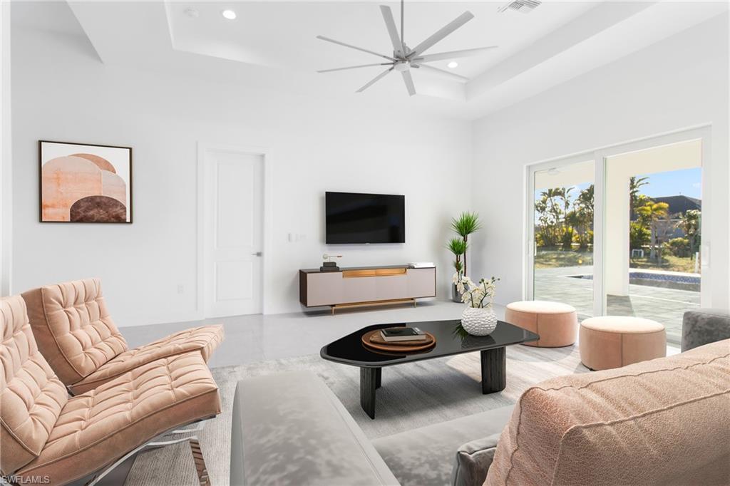 CAPE CORAL - Residential Lease