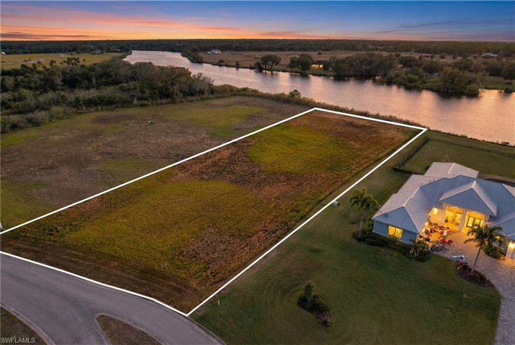 CALOOSA PRESERVE - Land