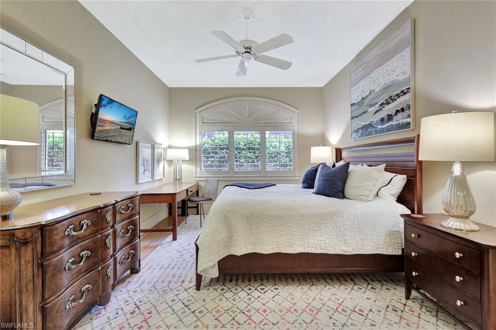 BAY COLONY SHORES - Residential