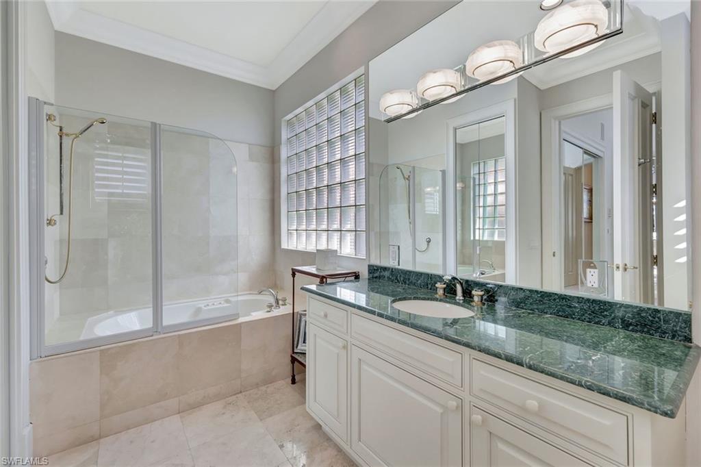 BAY COLONY SHORES - Residential
