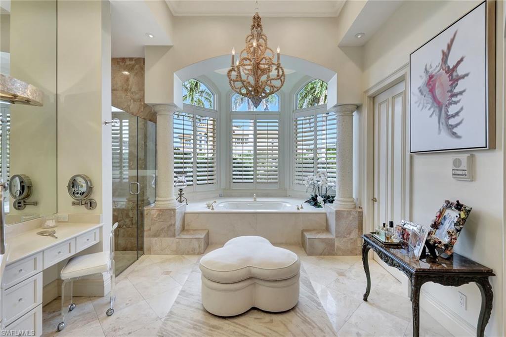BAY COLONY SHORES - Residential