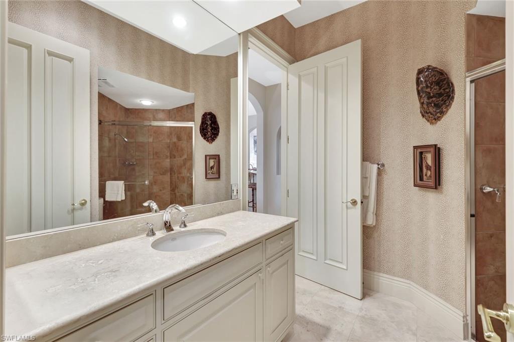 BAY COLONY SHORES - Residential