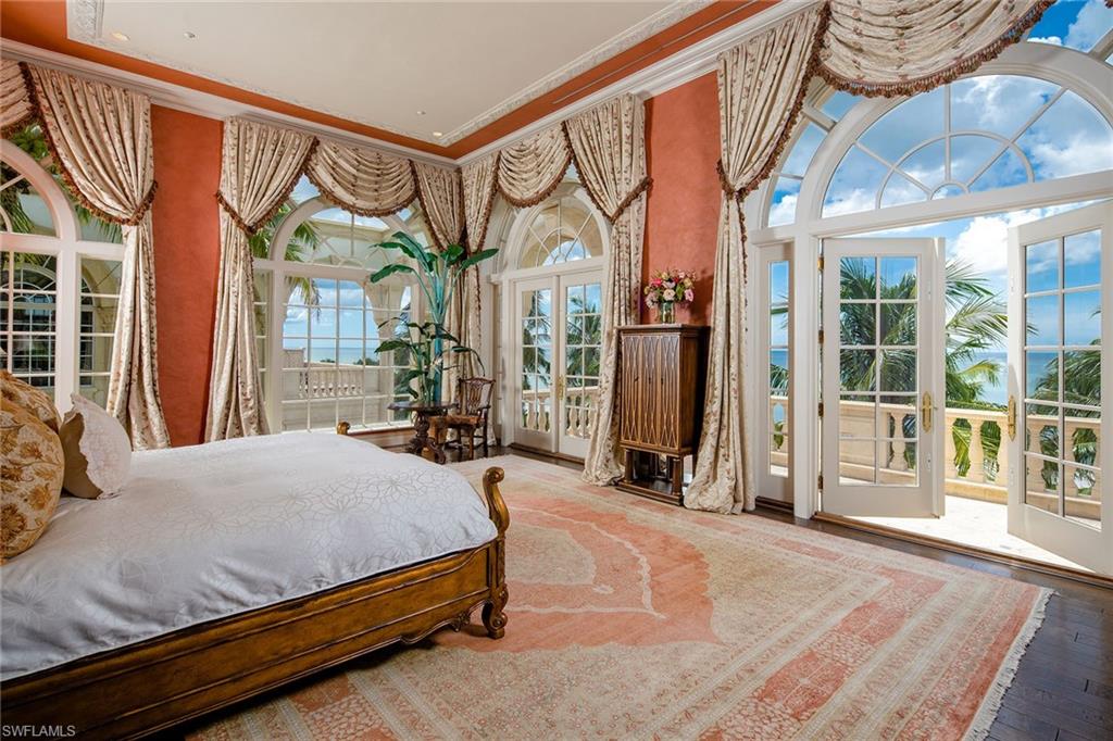 STRAND AT BAY COLONY - Residential