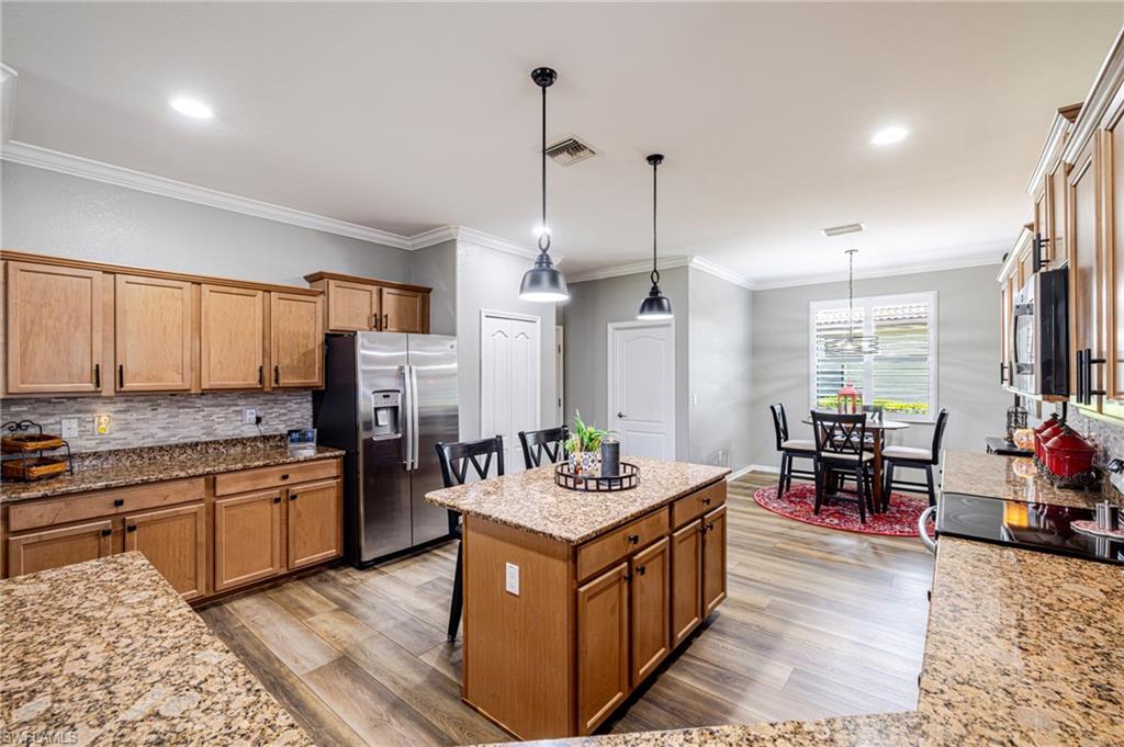 HAMPTON PARK - Residential