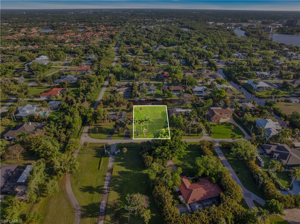 RIVER MANOR - Land