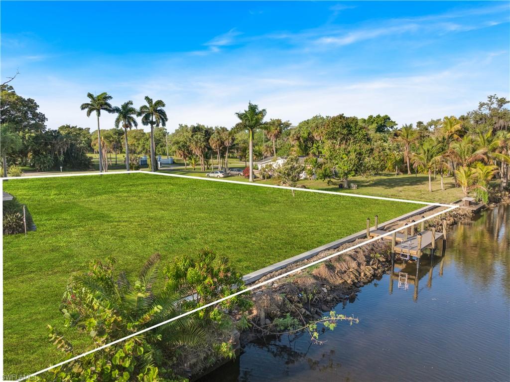 RIVER MANOR - Land