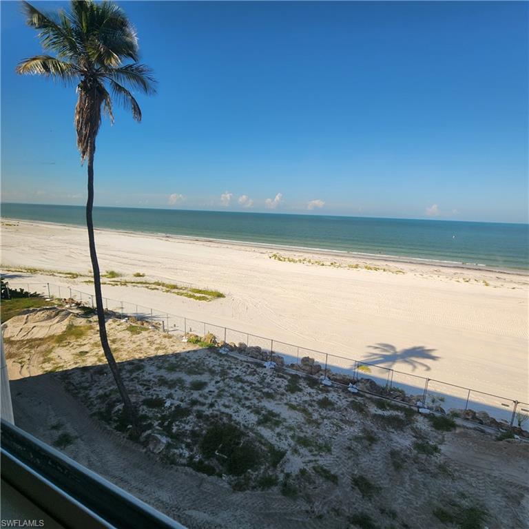 SMUGGLERS COVE CONDO - Residential