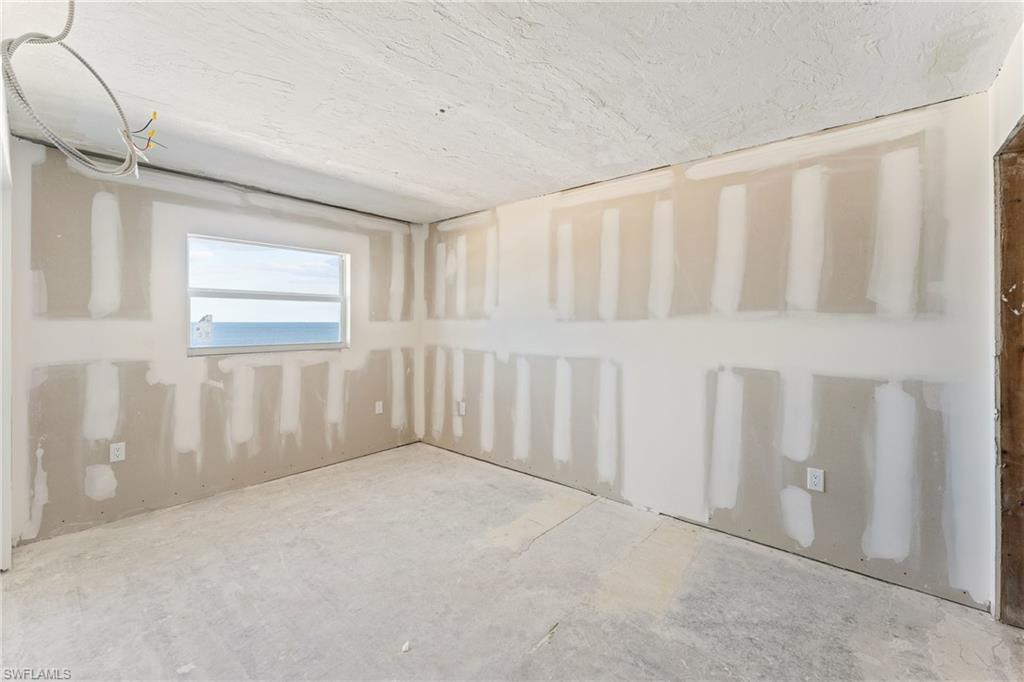 SMUGGLERS COVE CONDO - Residential