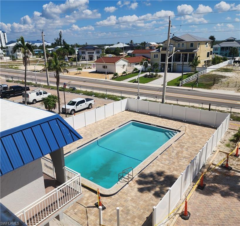 SMUGGLERS COVE CONDO - Residential