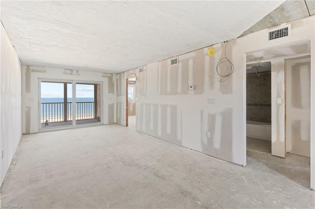 SMUGGLERS COVE CONDO - Residential