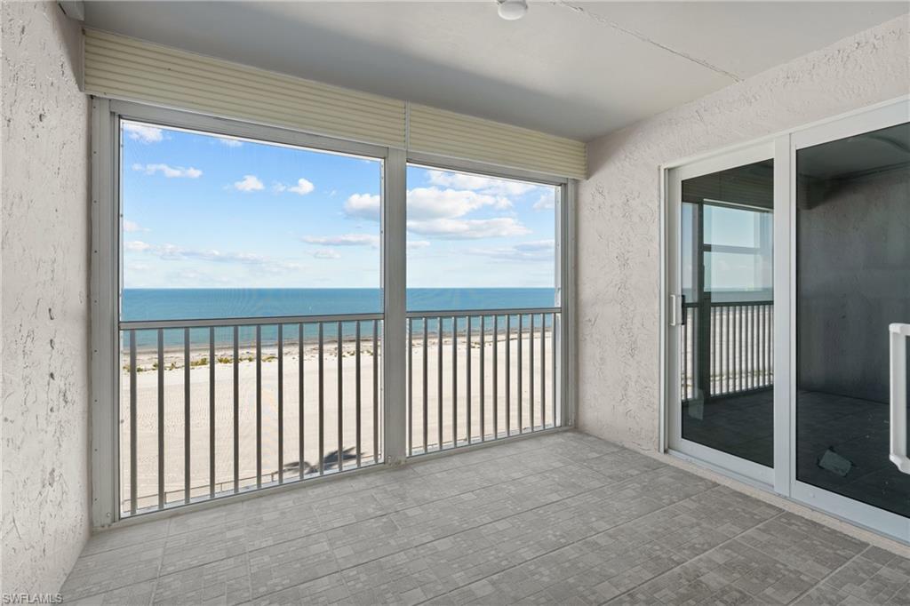 SMUGGLERS COVE CONDO - Residential