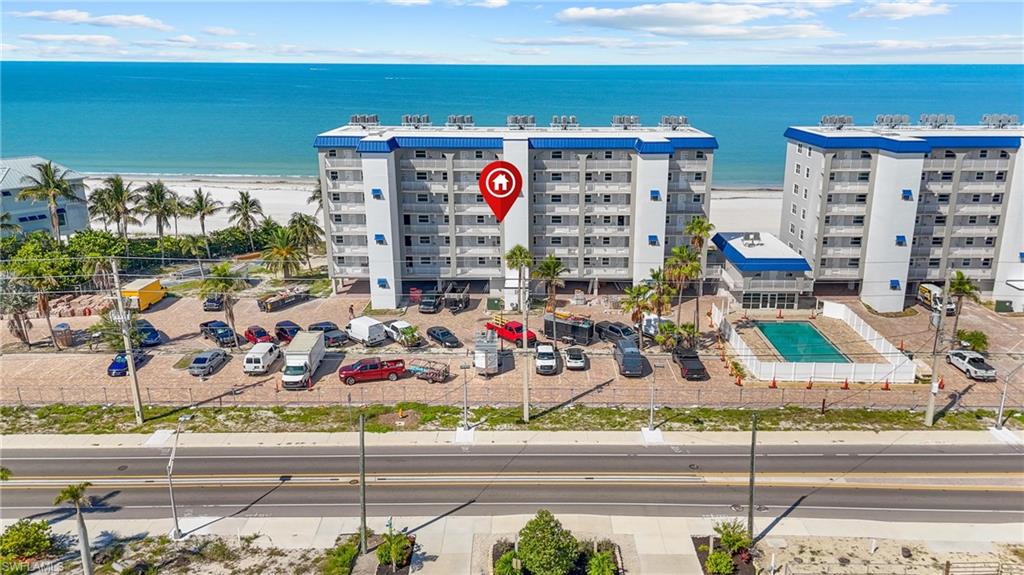 SMUGGLERS COVE CONDO - Residential
