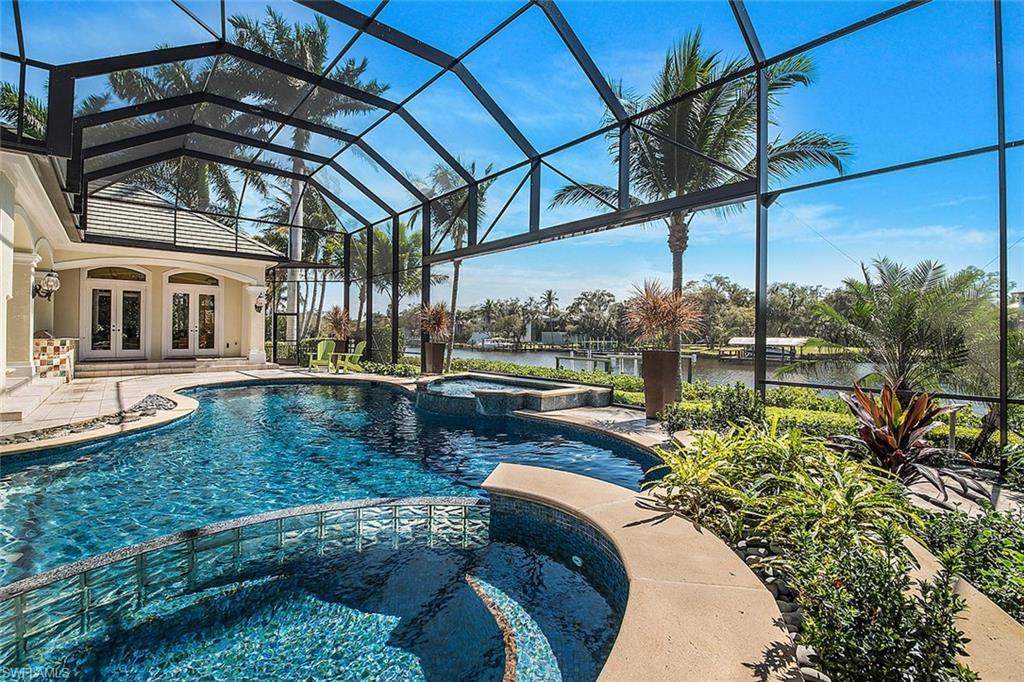 MARINA POINTE - Residential