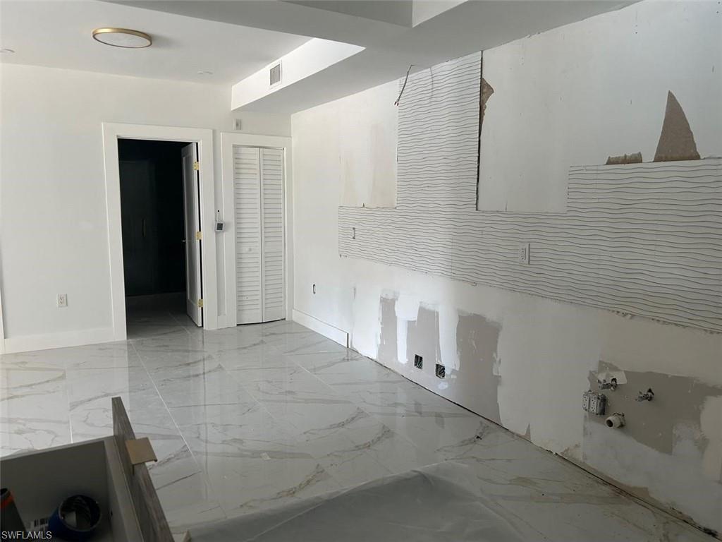 IMPERIAL CLUB - Residential